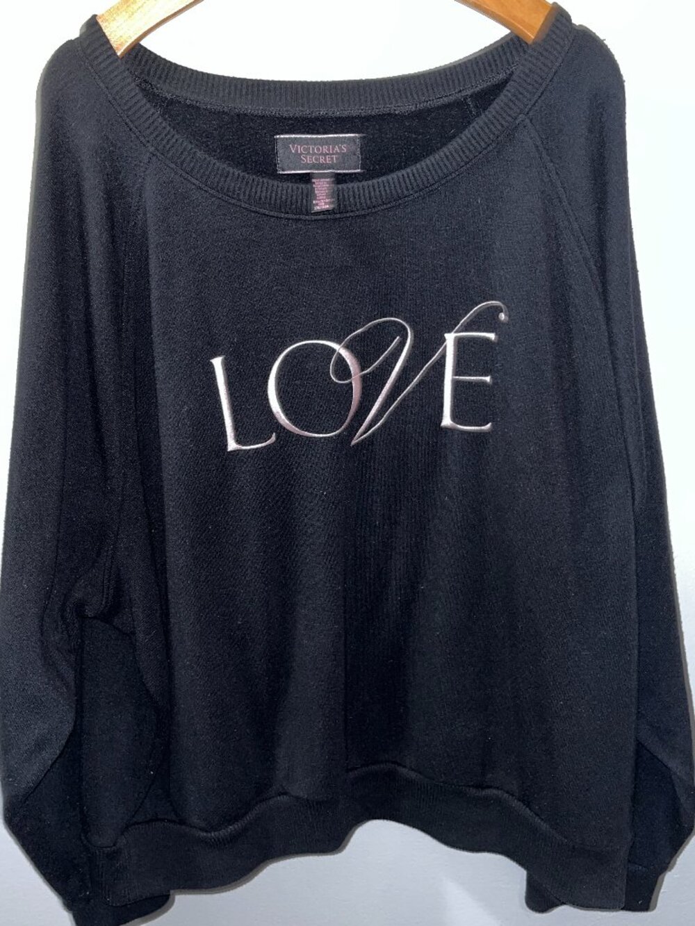 Victoria's Secret XXL LOVE Crewneck Sweatshirt Cute Black Sweatshirt